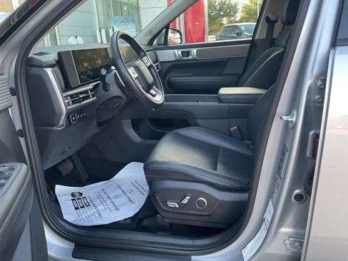 Used 2025 Hyundai Santa Fe SEL AWD/4WD image 8