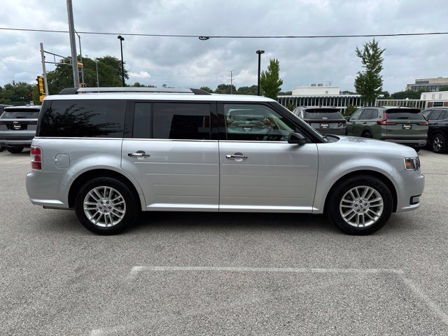 Used 2019 Ford Flex SEL w/ Equipment Group 202A AWD/4WD image 9