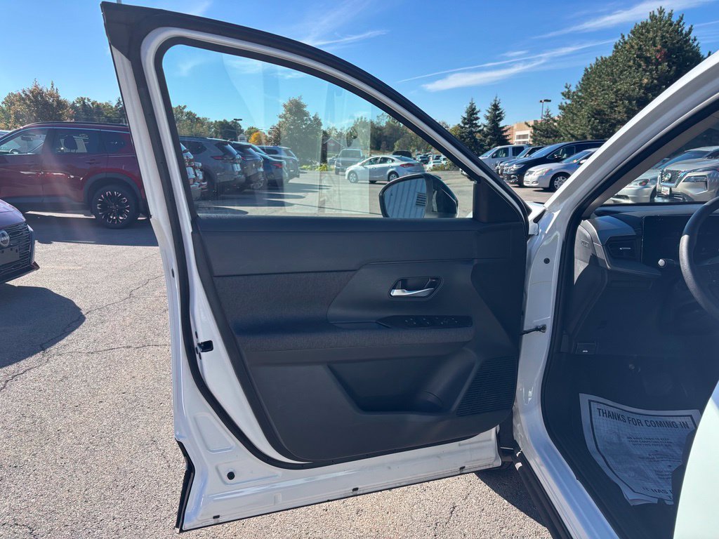 Certified 2026 Nissan Kicks SV w/ SV Premium Package AWD/4WD image 16