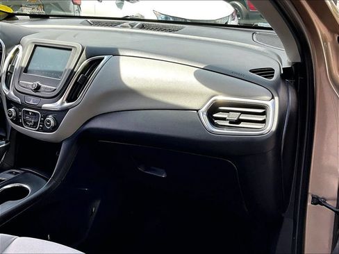 Used 2018 Chevrolet Equinox LS AWD/4WD image 13