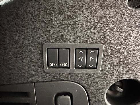 Used 2016 Chevrolet Tahoe LTZ AWD/4WD image 28