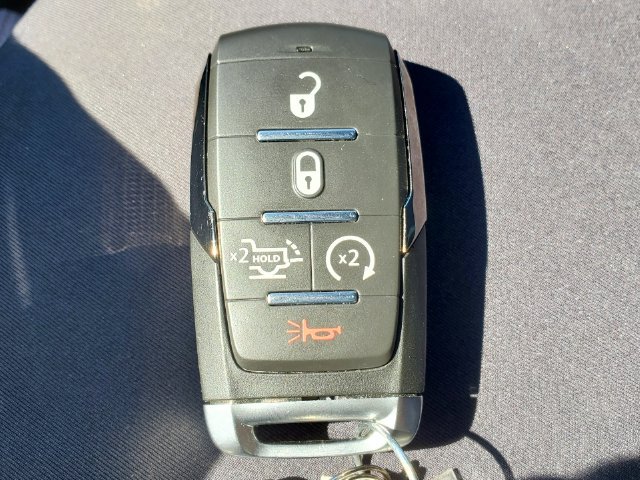 Used 2025 RAM 3500 Limited AWD/4WD image 35