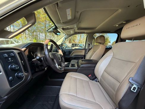 Used 2018 GMC Sierra 2500 Denali w/ Suspension Package, Off-Road image 12