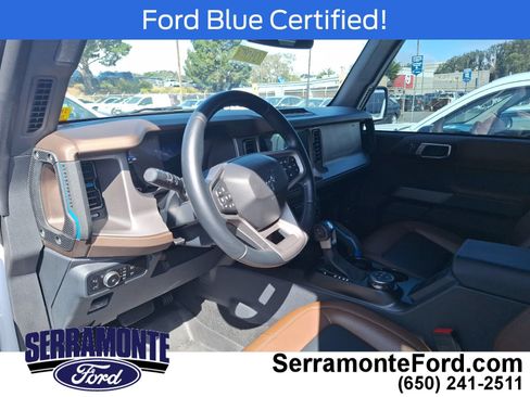 Used 2023 Ford Bronco Outer Banks w/ Sasquatch Package AWD/4WD image 8
