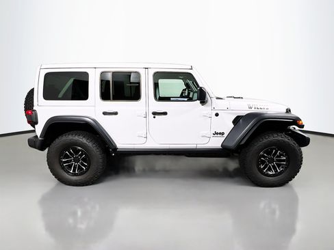 Used 2026 Jeep Wrangler Unlimited Sport AWD/4WD image 3