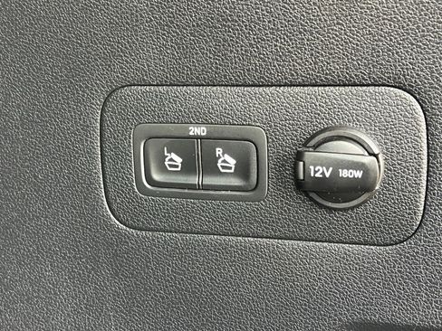 Used 2020 Hyundai Santa Fe SEL w/ Convenience Package image 17