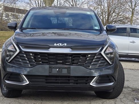 Used 2023 Kia Sportage LX image 11