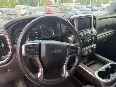 Used 2021 Chevrolet Silverado 1500 LT Trail Boss w/ Convenience Package II AWD/4WD image 8