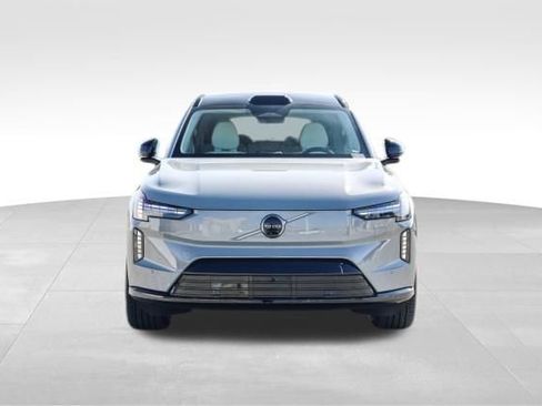 New 2025 Volvo EX90 Ultra image 2