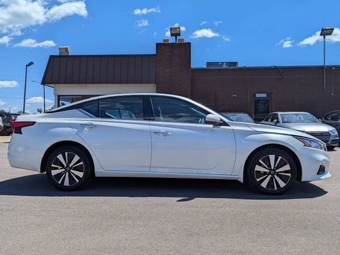 Used 2019 Nissan Altima 2.5 SV AWD/4WD image 5