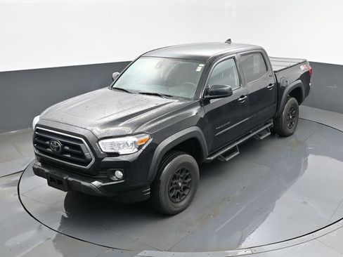 Used 2023 Toyota Tacoma SR5 w/ SX Package AWD/4WD image 18