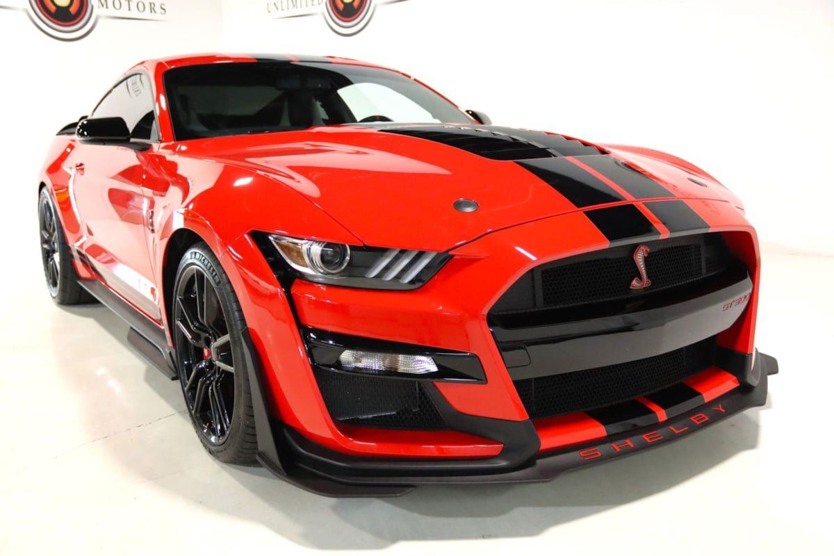 Used 2020 Ford Mustang Shelby GT500 w/ Technology Package RWD image 33