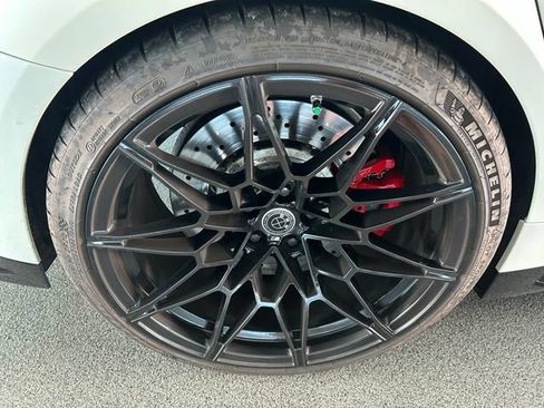 Used 2023 BMW M3 Competition AWD/4WD image 9