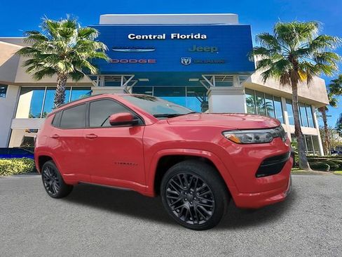 Used 2022 Jeep Compass Limited w/ (RED) Package image 2