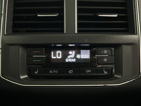 Used 2019 Volkswagen Atlas SEL Premium AWD/4WD image 30