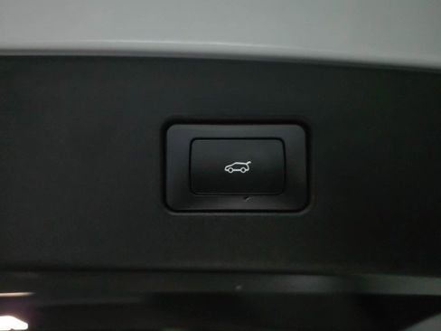 Used 2023 Fisker Ocean Extreme image 39