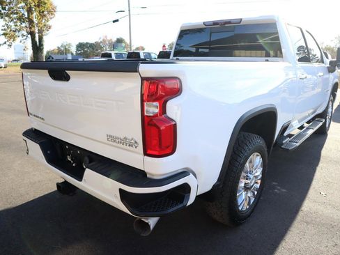 Used 2020 Chevrolet Silverado 2500 High Country w/ Z71 Off-Road Package AWD/4WD image 5