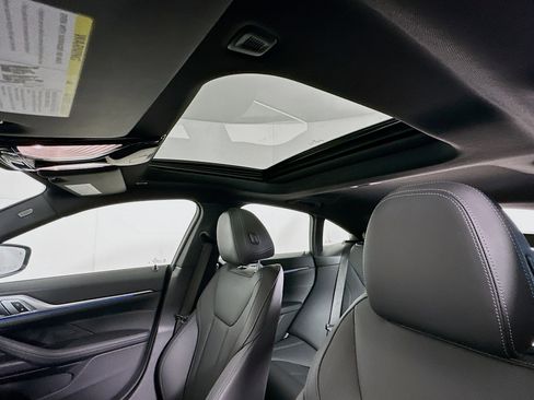 Used 2025 BMW i4 eDrive40 image 26