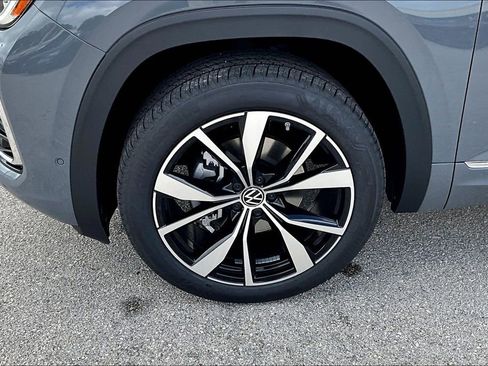 New 2026 Volkswagen Atlas Cross Sport SEL Premium R-Line AWD/4WD image 13