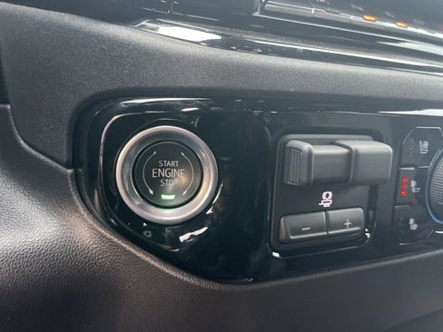 Used 2024 Chevrolet Silverado 1500 ZR2 w/ ZR2 Bison Edition image 25