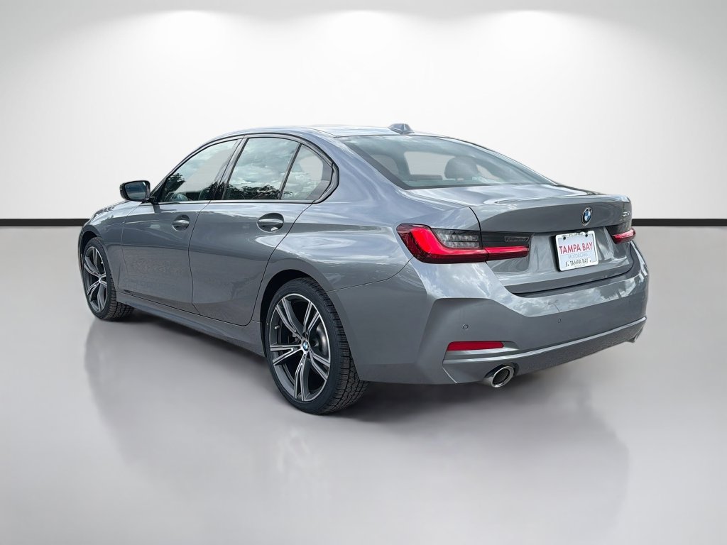 Used 2023 BMW 330i Sedan w/ Premium Package RWD image 5