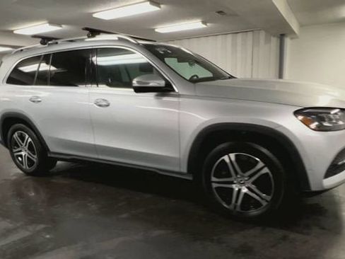 Used 2021 Mercedes-Benz GLS 450 4MATIC image 2