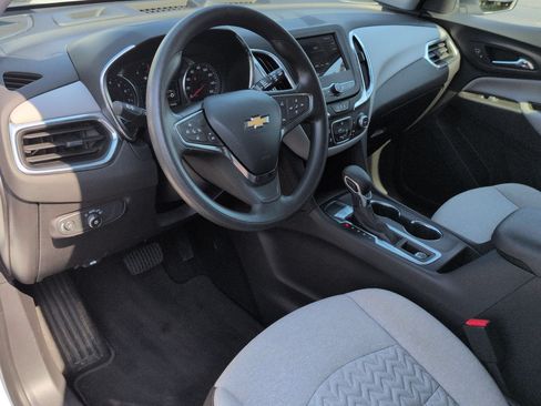 Certified 2024 Chevrolet Equinox LS w/ LS Convenience Package FWD image 10