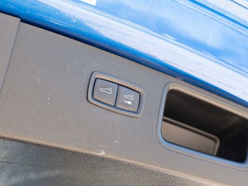 Used 2017 Porsche Macan image 32