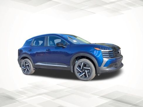 New 2026 Nissan Kicks SV w/ SV Premium Package image 2