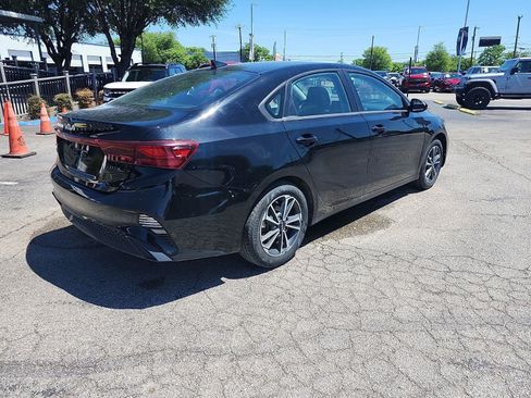 Used 2024 Kia Forte LXS FWD image 3