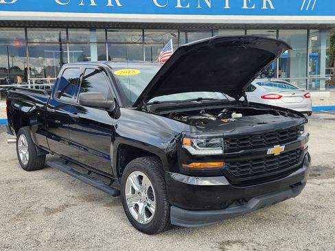 Used 2018 Chevrolet Silverado 1500 Custom w/ Custom Convenience Package image 19