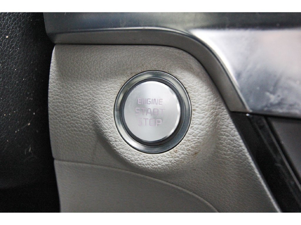 Used 2024 Kia Telluride SX w/ Towing Package FWD image 24