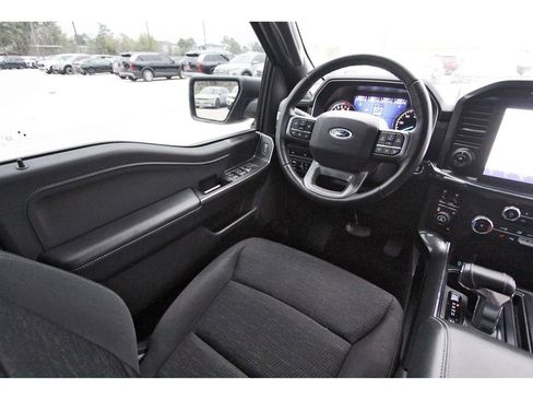 Used 2022 Ford F150 XLT w/ Equipment Group 302A High image 11