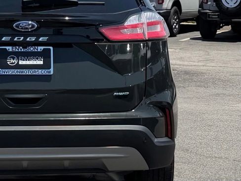 Certified 2024 Ford Edge SEL w/ Convenience Package AWD/4WD image 9