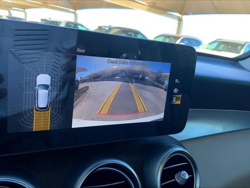 Used 2021 Mercedes-Benz GLC 300 4MATIC image 28