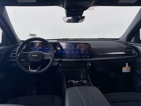 New 2026 Chevrolet Traverse LT w/ Driver Confidence Package image 23