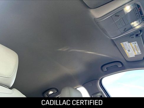 Certified 2022 Cadillac XT4 Luxury image 13