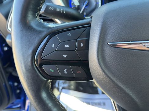 Used 2020 Chrysler Pacifica Touring w/ S Appearance Package image 20