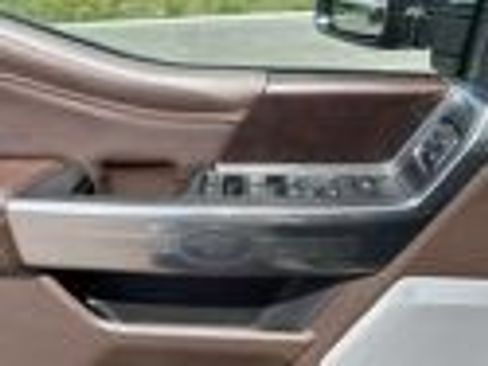 New 2026 Ford F250 King Ranch w/ Chrome Package AWD/4WD image 21