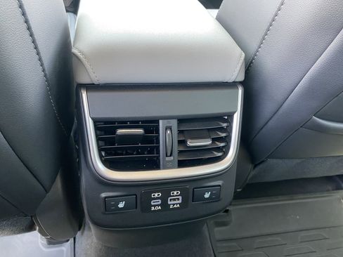 Certified 2025 Subaru Outback Limited AWD/4WD image 33