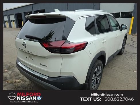 Used 2023 Nissan Rogue SV w/ SV Premium B Package AWD/4WD image 4