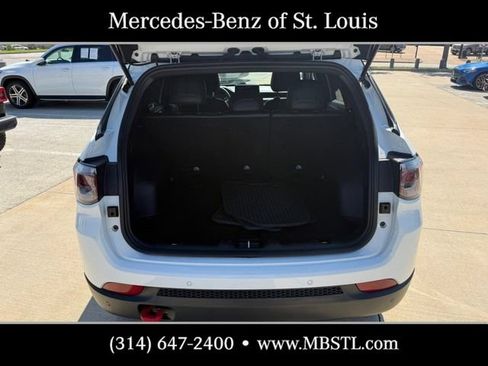 Used 2024 Jeep Compass Trailhawk AWD/4WD image 8