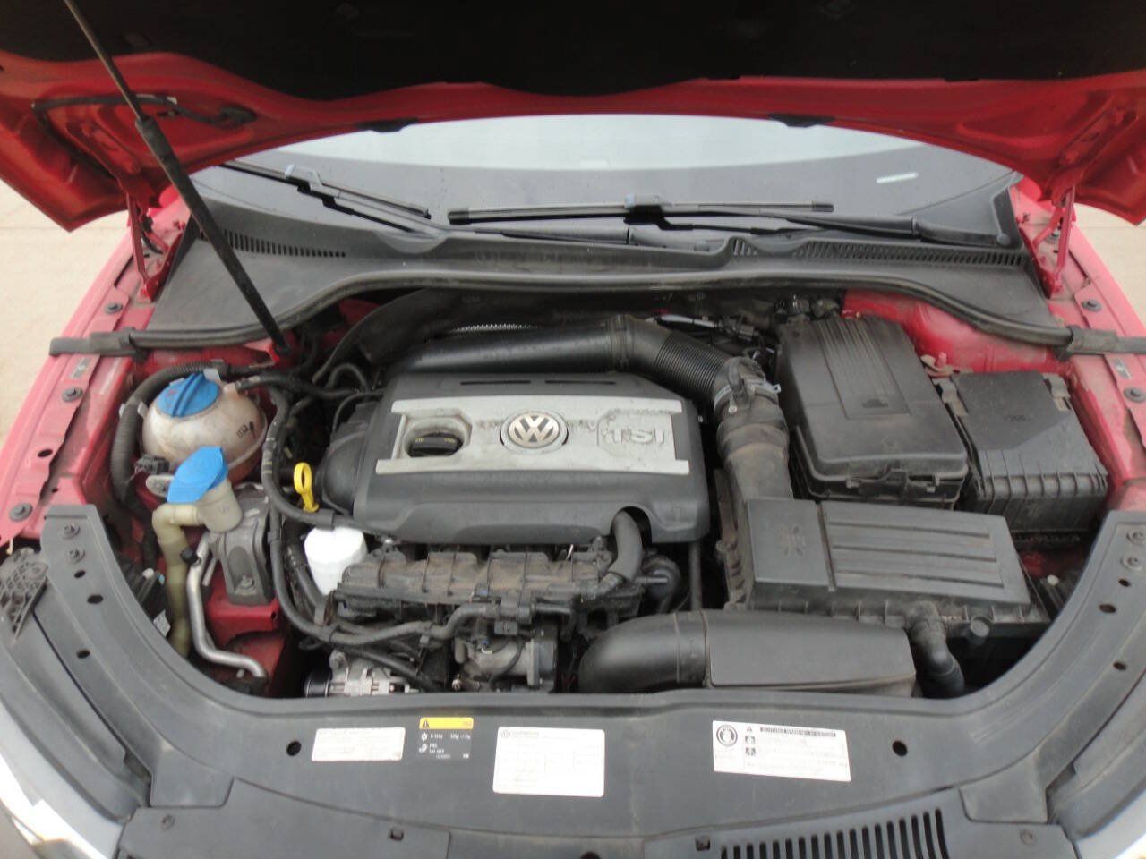 Used 2016 Volkswagen Eos Komfort FWD image 19