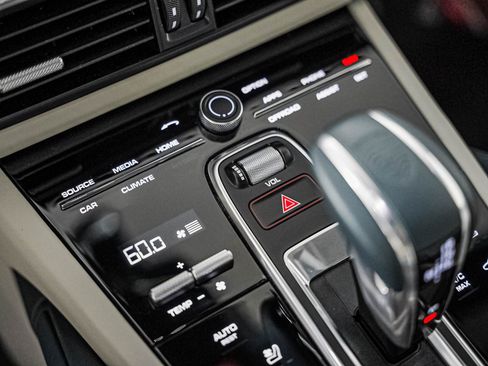 Certified 2023 Porsche Cayenne GTS AWD/4WD image 21