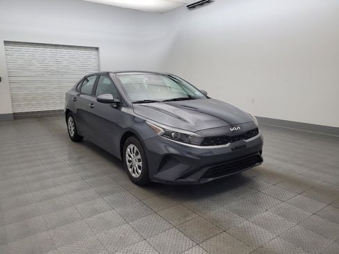 Used 2023 Kia Forte LX image 13