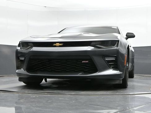 Used 2016 Chevrolet Camaro SS RWD image 45