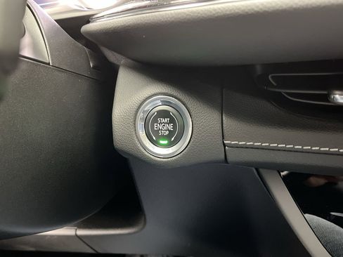 Certified 2023 Buick Envision Essence image 21