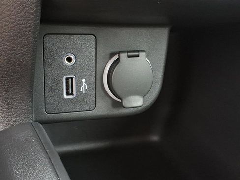 Certified 2025 Nissan Kicks Play S FWD image 8