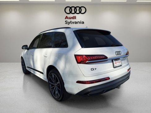 Used 2021 Audi Q7 3.0T Premium Plus w/ Premium Plus Package AWD/4WD image 5