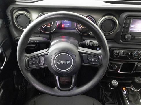 Used 2021 Jeep Wrangler Unlimited Sport image 31